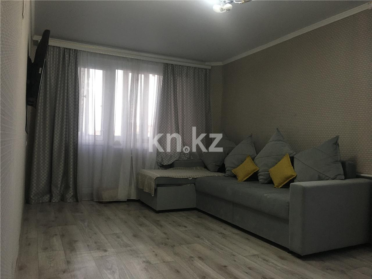 Продажа 2-комнатной квартиры, 52 м², пр. Строителей - Продажа  двухкомнатных квартир в Караганде фото 1 из 18