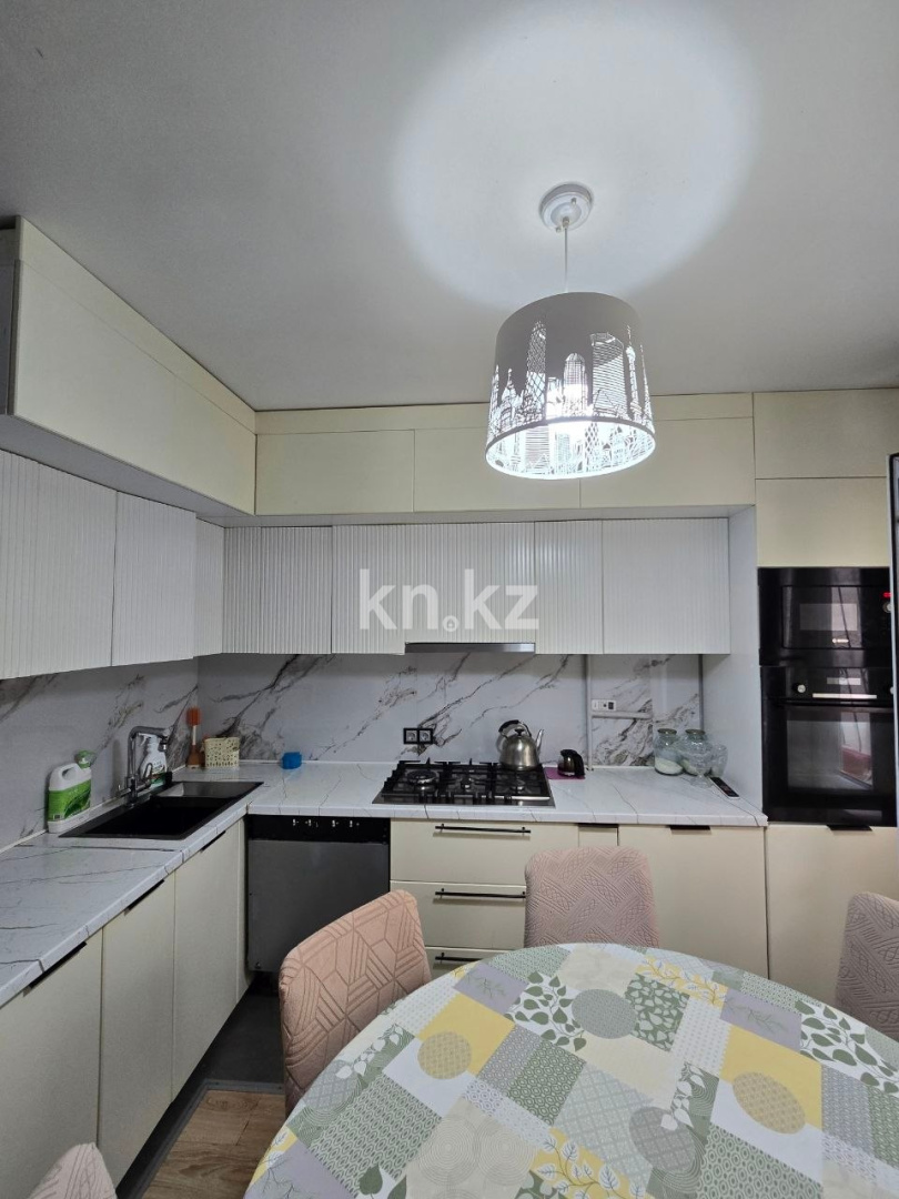 Продажа 4-комнатной квартиры, 86.2 м² в Алматы - фото 31