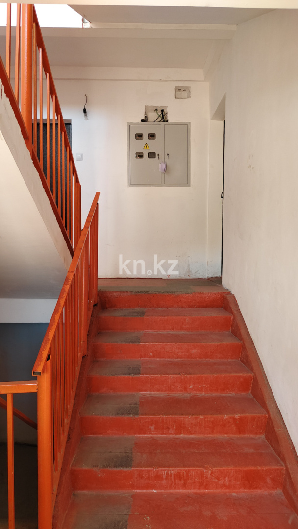 Продажа 3-комнатной квартиры, 67.8 м², Поповича, дом  44 - Продажа квартир в Усть-Каменогорске без посредников с фото фото 2 из 9