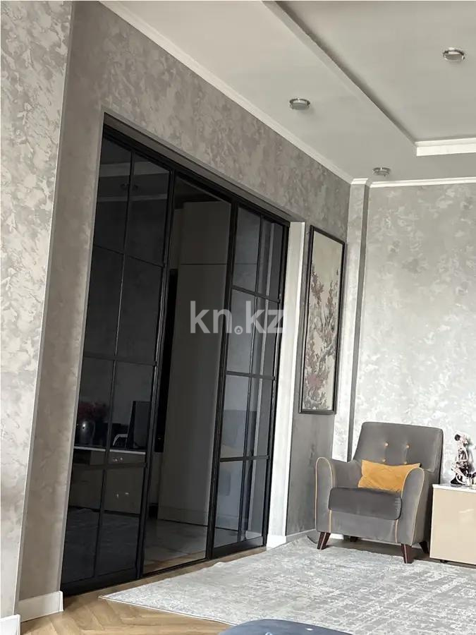 Продажа 4-комнатной квартиры, 161 м², ул. Богенбай батыра, дом  279 - Продажа  четырехкомнатных квартир в Алматы без посредников фото 1 из 1