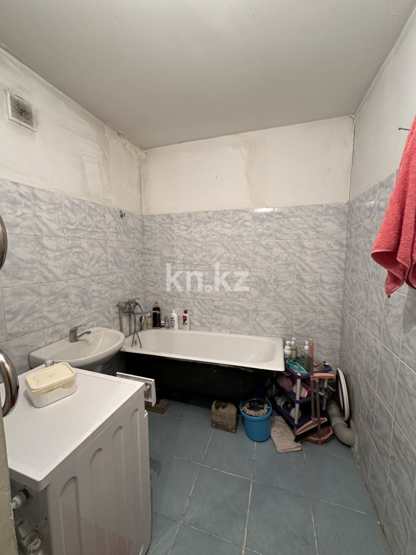 Продажа 3-комнатной квартиры, 70 м², мкр-н Нурсат-2, дом  43 - Продажа квартир в Шымкенте фото 7 из 16