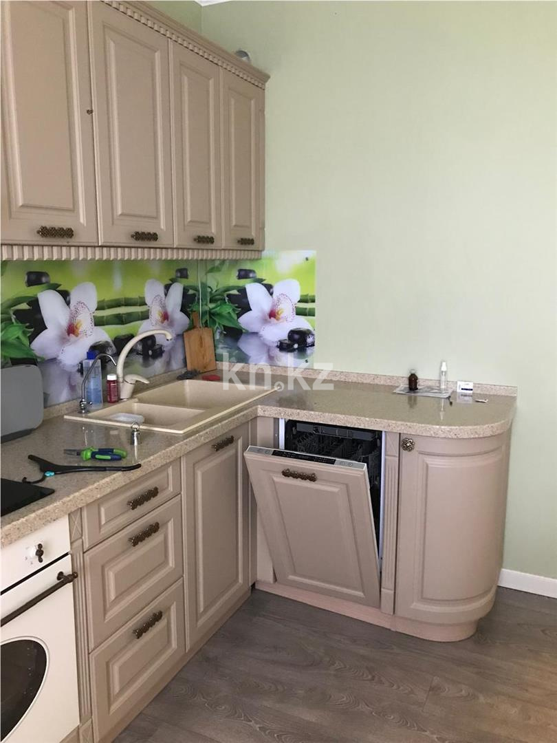 Продажа 2-комнатной квартиры, 68 м², ул. Сарайшык в Астане - фото 4