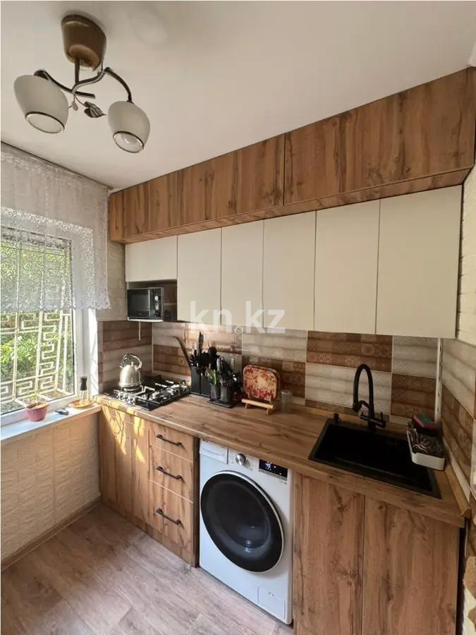 Продажа 3-комнатной квартиры, 60 м², мкр-н 5, дом  37 в Алматы - фото 3