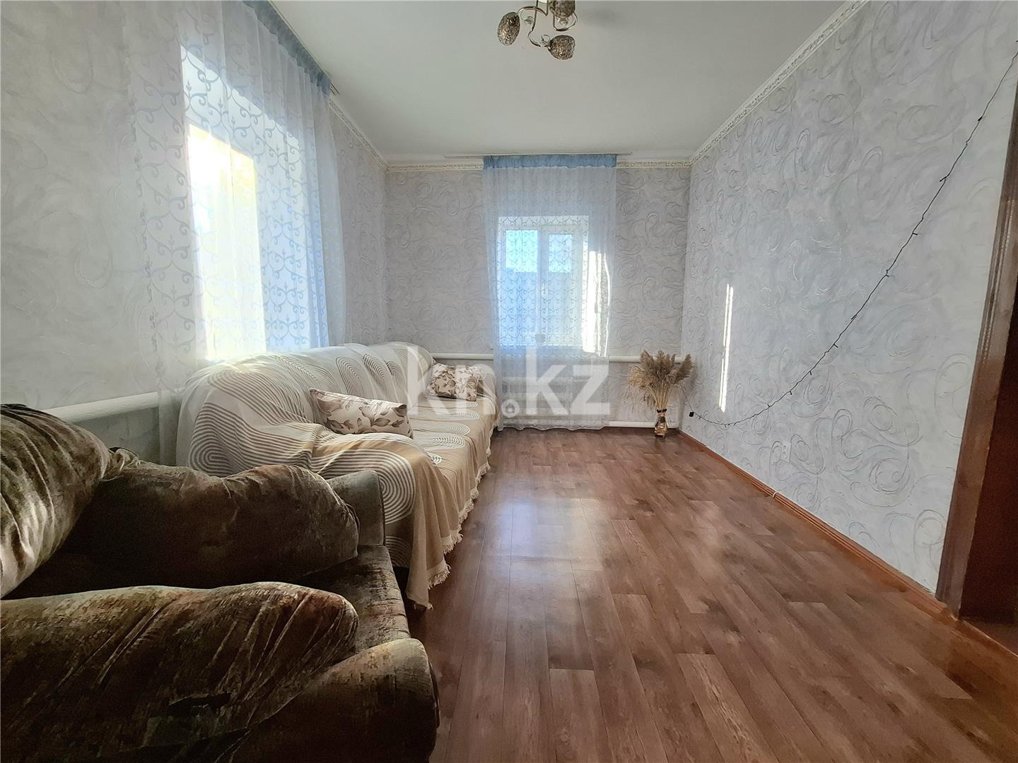 Продажа 4-комнатного дома, 64.1 м², ул. Гастелло - Продажа квартир в Темиртау фото 1 из 16