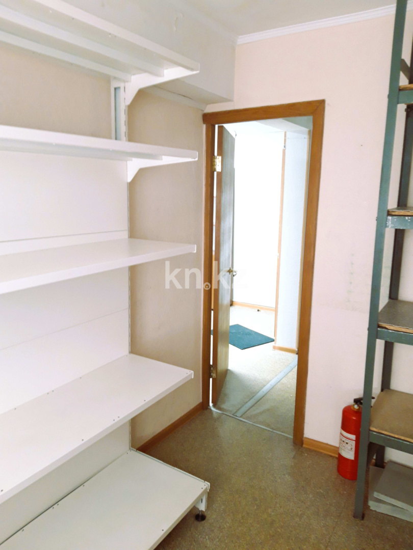 Продажа , 60 м², пр. Женис, дом  49/1 - ул. Маскеу - Продажа офисных и торговых помещений в Астане с фото фото 15 из 17