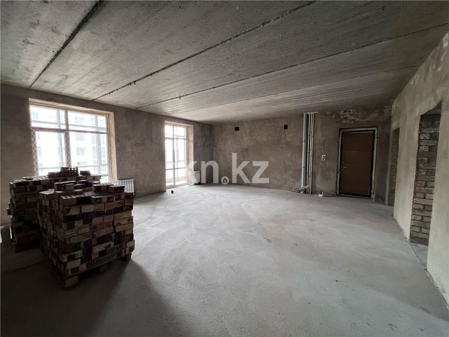 Продажа 4-комнатной квартиры, 120 м², 137 учетный квартал, дом  787 - Продажа  четырехкомнатных квартир в Караганде фото 4 из 12