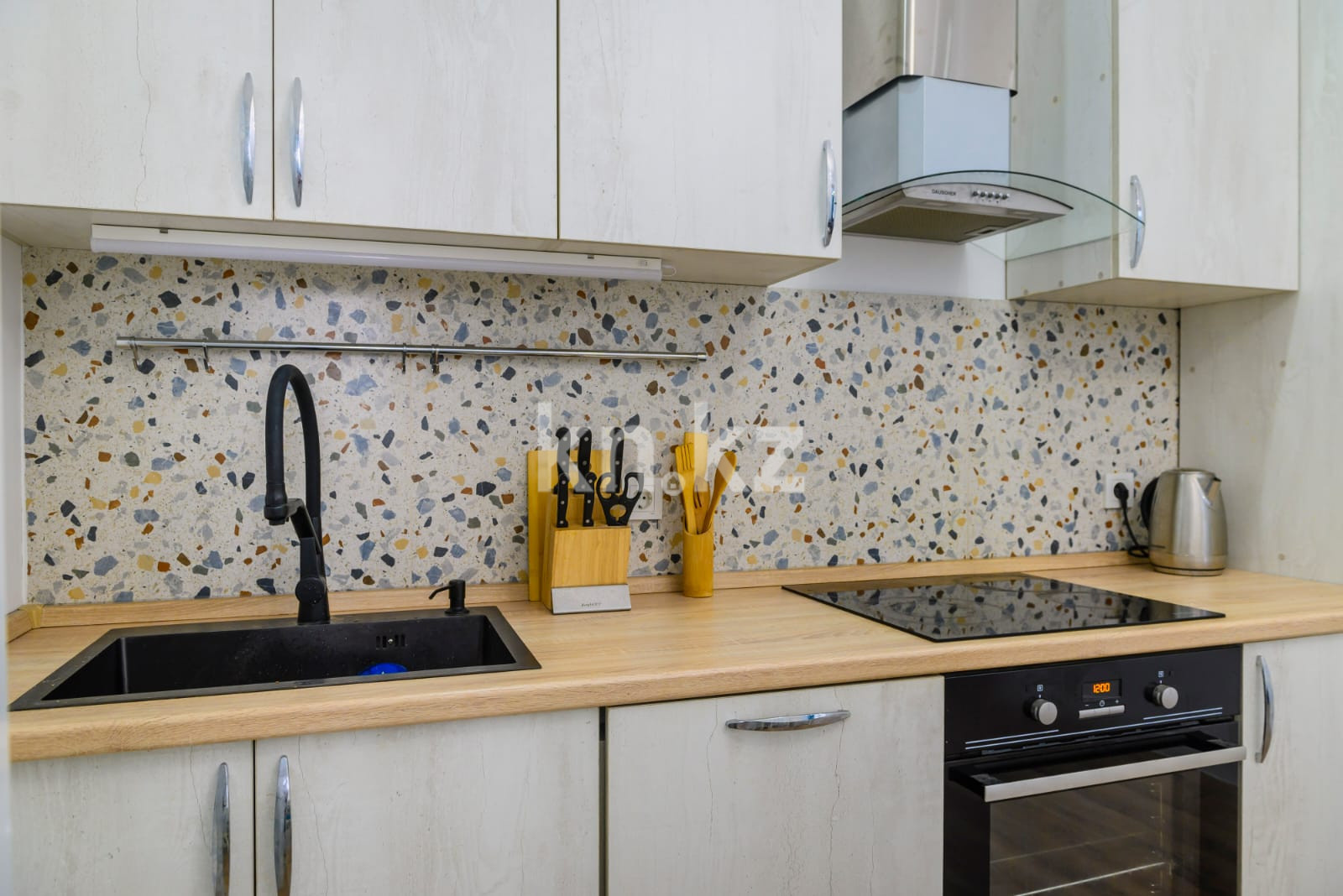 Аренда 3-комнатной квартиры посуточно, 75 м² - Аренда трехкомнатных квартир посуточно в Алматы фото 15 из 18