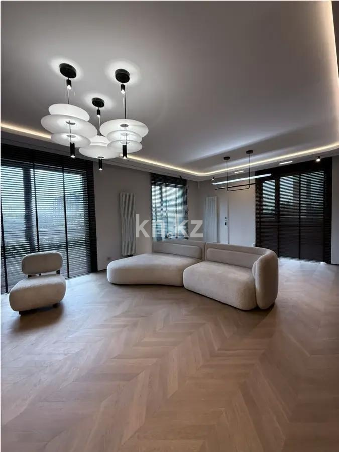 Продажа 5-комнатной квартиры, 212 м² - Продажа пятикомнатных и более квартир в Казахстане фото 1 из 8