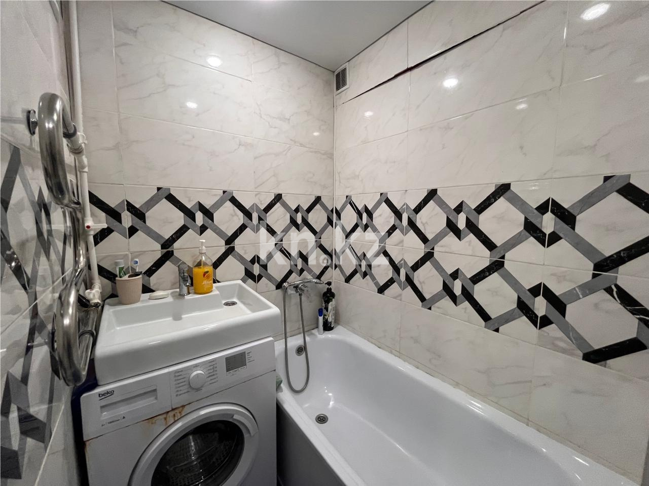 Продажа 3-комнатной квартиры, 63 м² - Продажа трехкомнатных квартир в Караганде фото 11 из 17