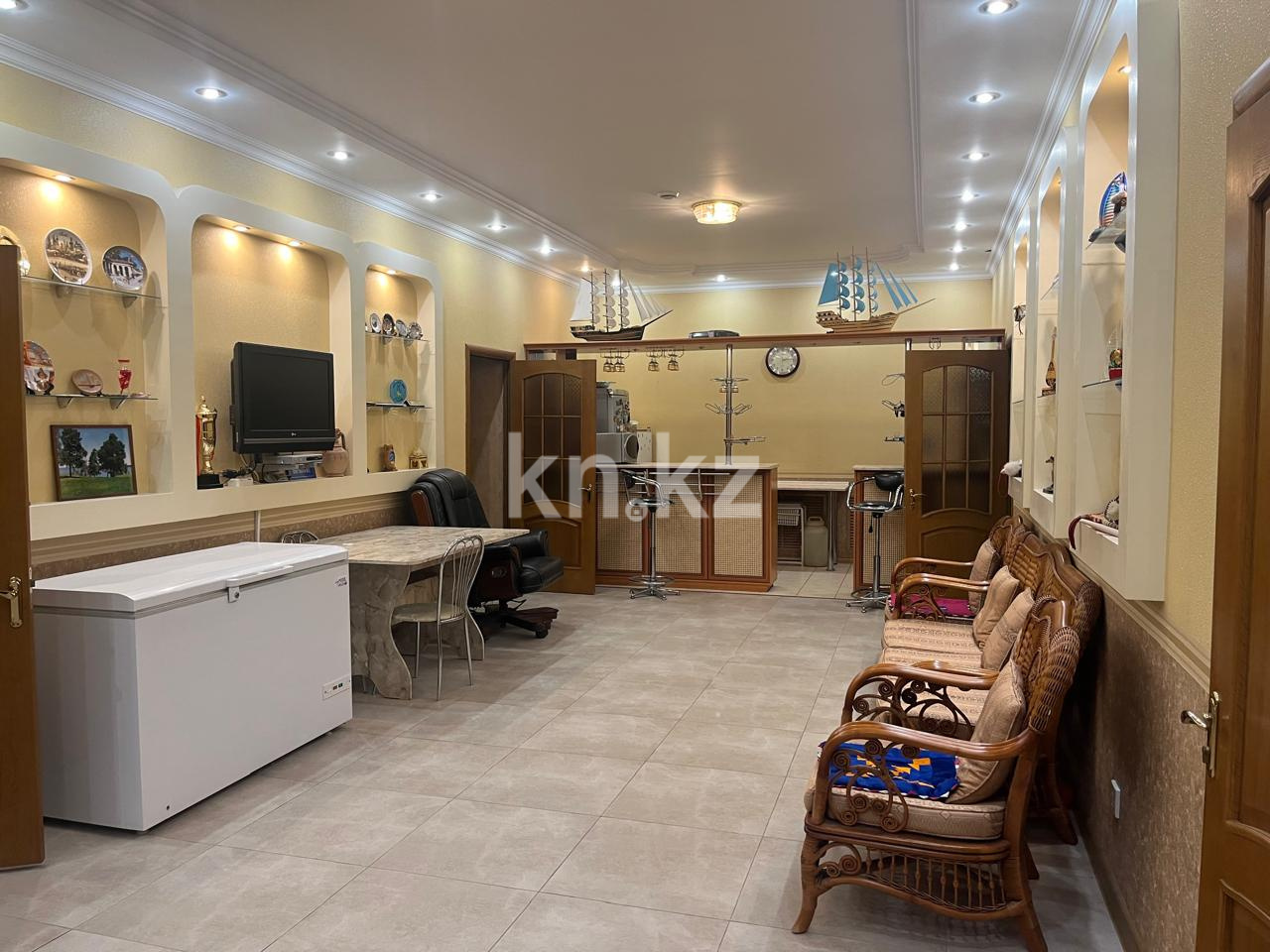 Продажа 7-комнатного дома, 470 м², ул. Университетская - Продажа домов, коттеджей в Караганде фото 17 из 25