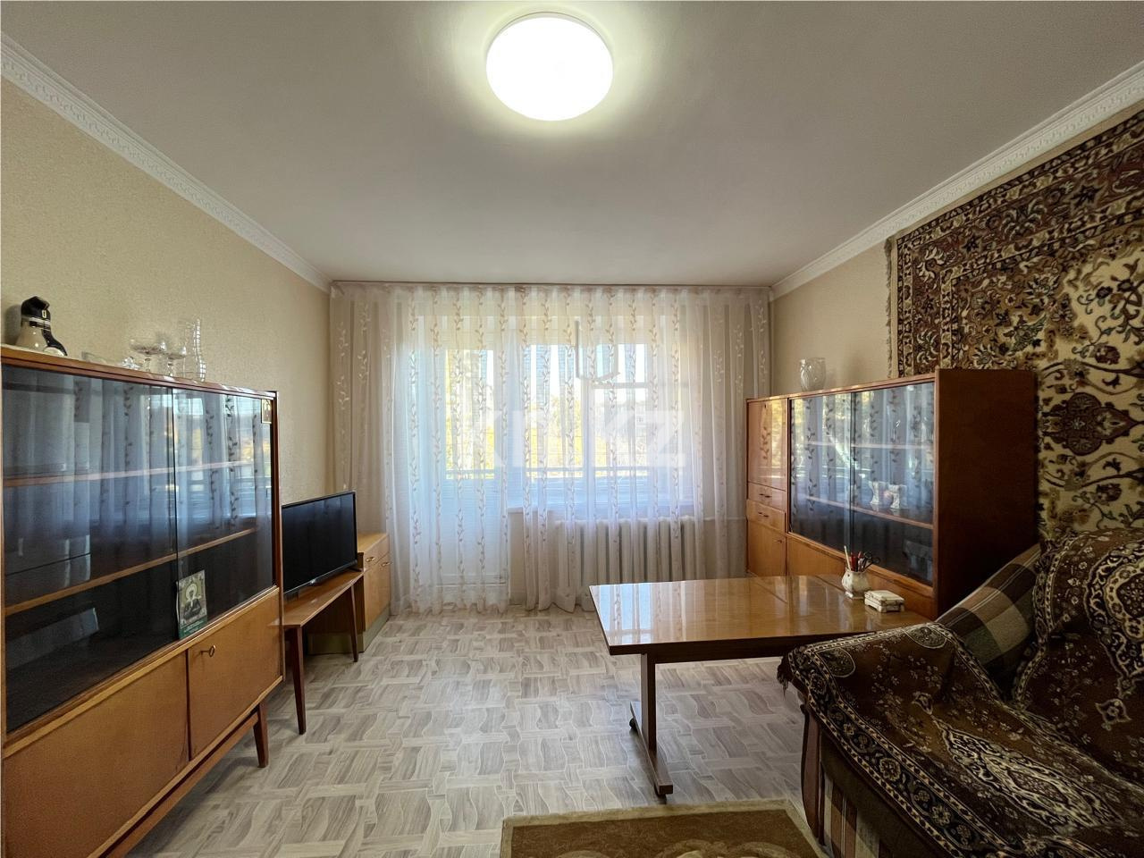 Продажа 2-комнатной квартиры, 42 м², ул. Муканова, дом  10/3 - Продажа квартир в Караганде фото 1 из 12
