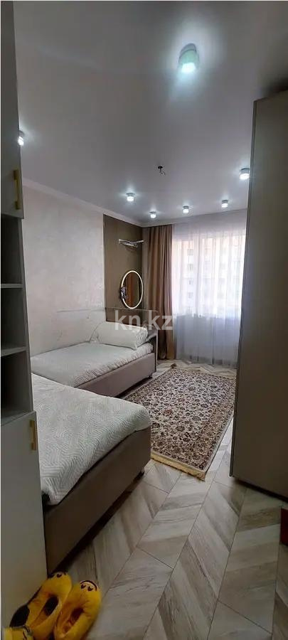 Продажа 3-комнатной квартиры, 83 м², ул. Сатпаева, дом  90/56 в Алматы - фото 2