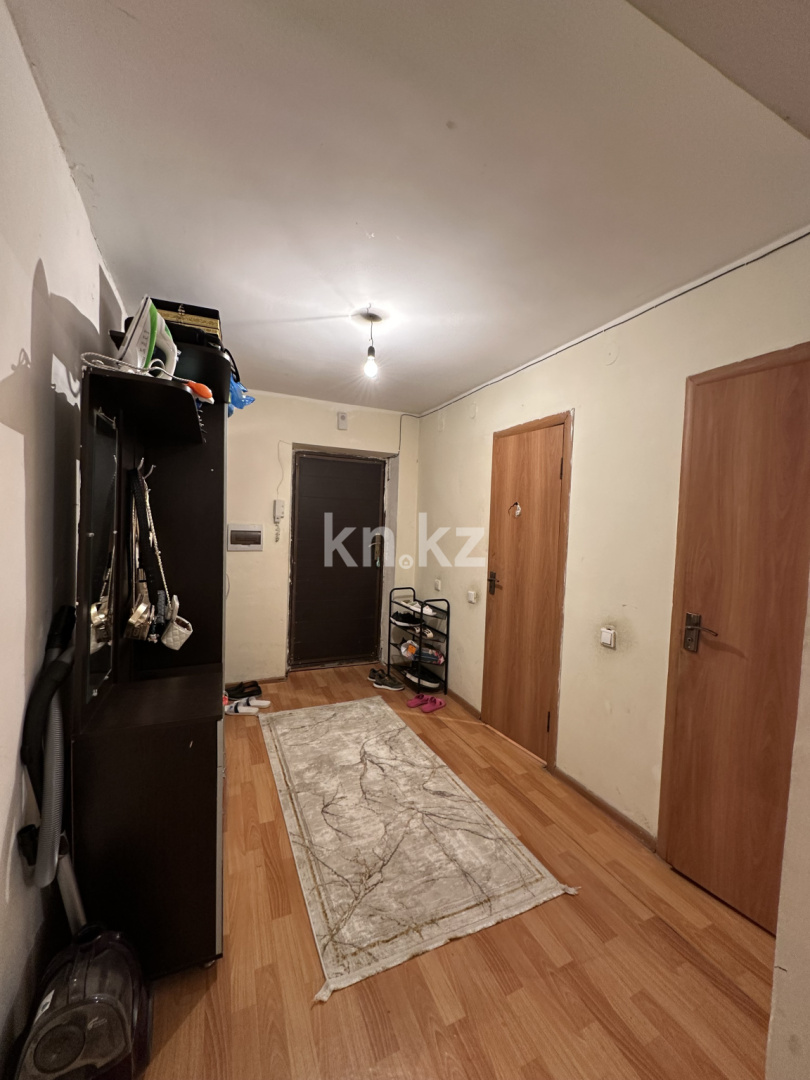 Продажа 3-комнатной квартиры, 70 м², мкр-н Нурсат-2, дом  43 - Продажа квартир в Шымкенте фото 5 из 16