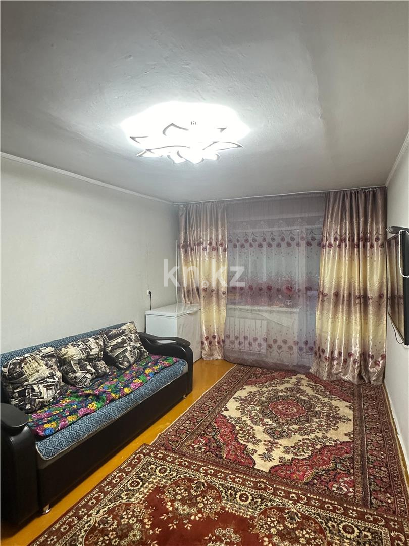 Продажа 3-комнатной квартиры, 59 м², мкр-н 6 - Продажа  трехкомнатных квартир в Караганде с фото фото 1 из 8