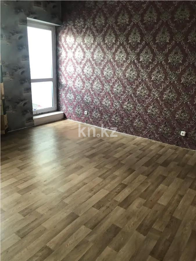 Продажа 3-комнатной квартиры, 97 м², мкр-н Голубые Пруды, дом  10/1 в Караганде - фото 2