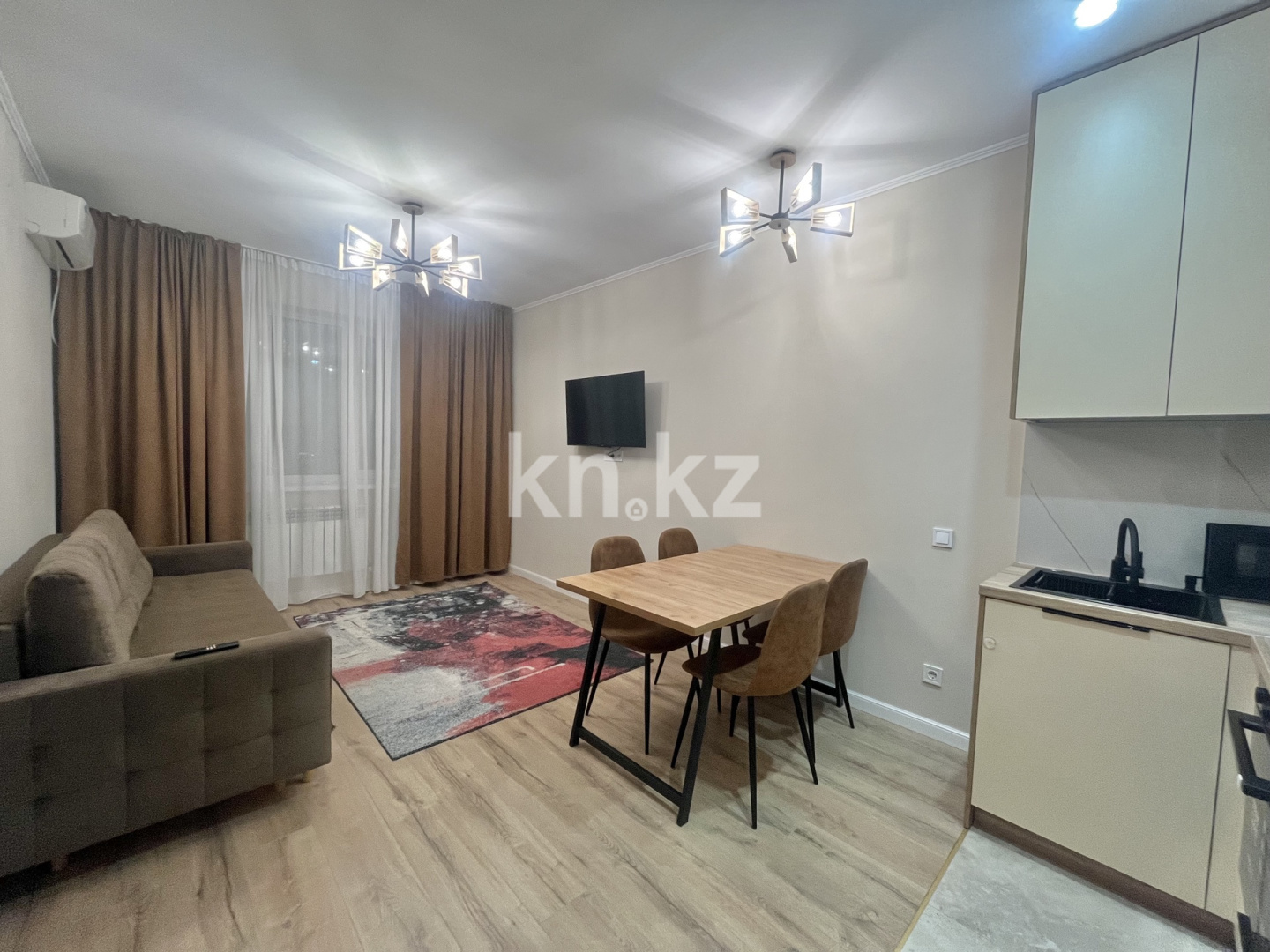 Аренда 2-комнатной квартиры, 45 м², ул. Радостовца - Аренда квартиры помесячно в Алматы фото 2 из 21