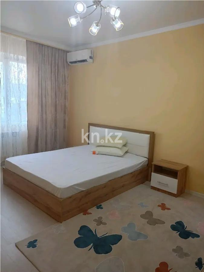 Продажа 1-комнатной квартиры, 40 м², ул. Толе би, дом  212 - Продажа квартир в Алматы фото 1 из 2