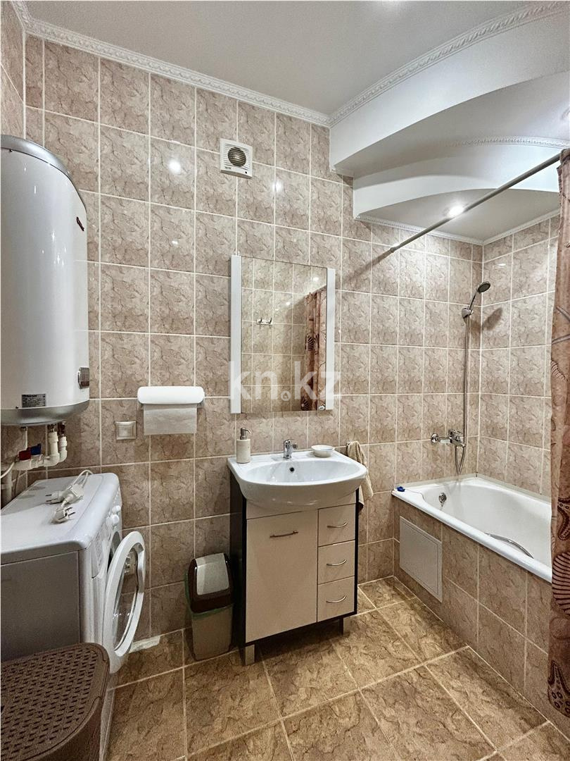 Продажа 1-комнатной квартиры, 41 м², ул. Лободы - Продажа  однокомнатных квартир в Караганде фото 2 из 14