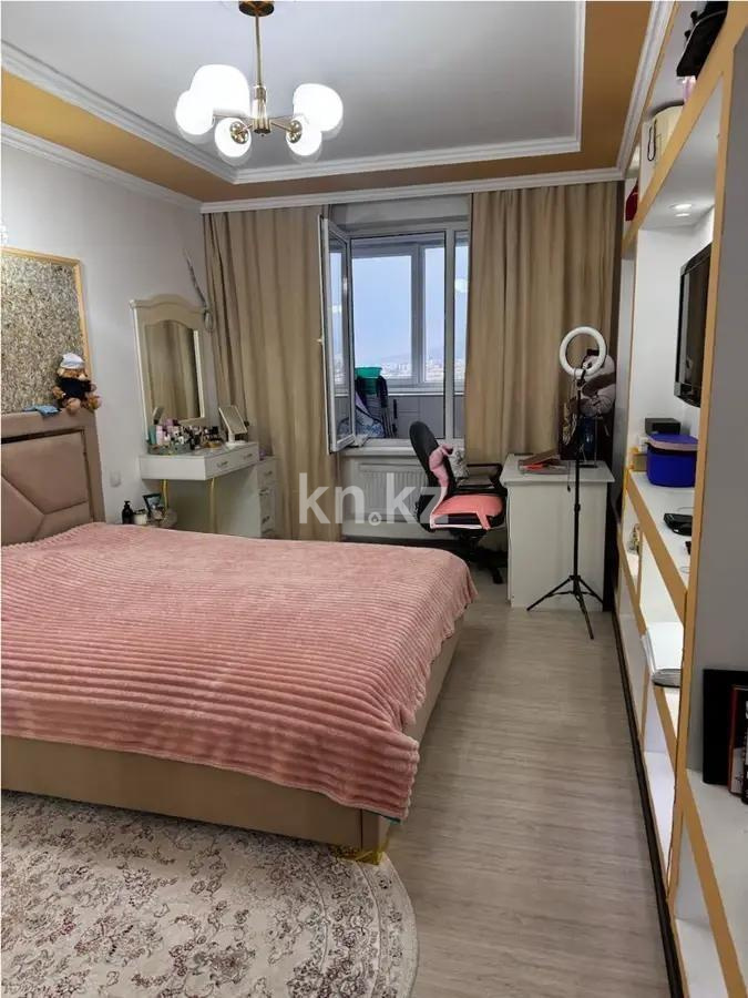 Продажа 3-комнатной квартиры, 76 м², ул. Брусиловского, дом  167 в Алматы - фото 2