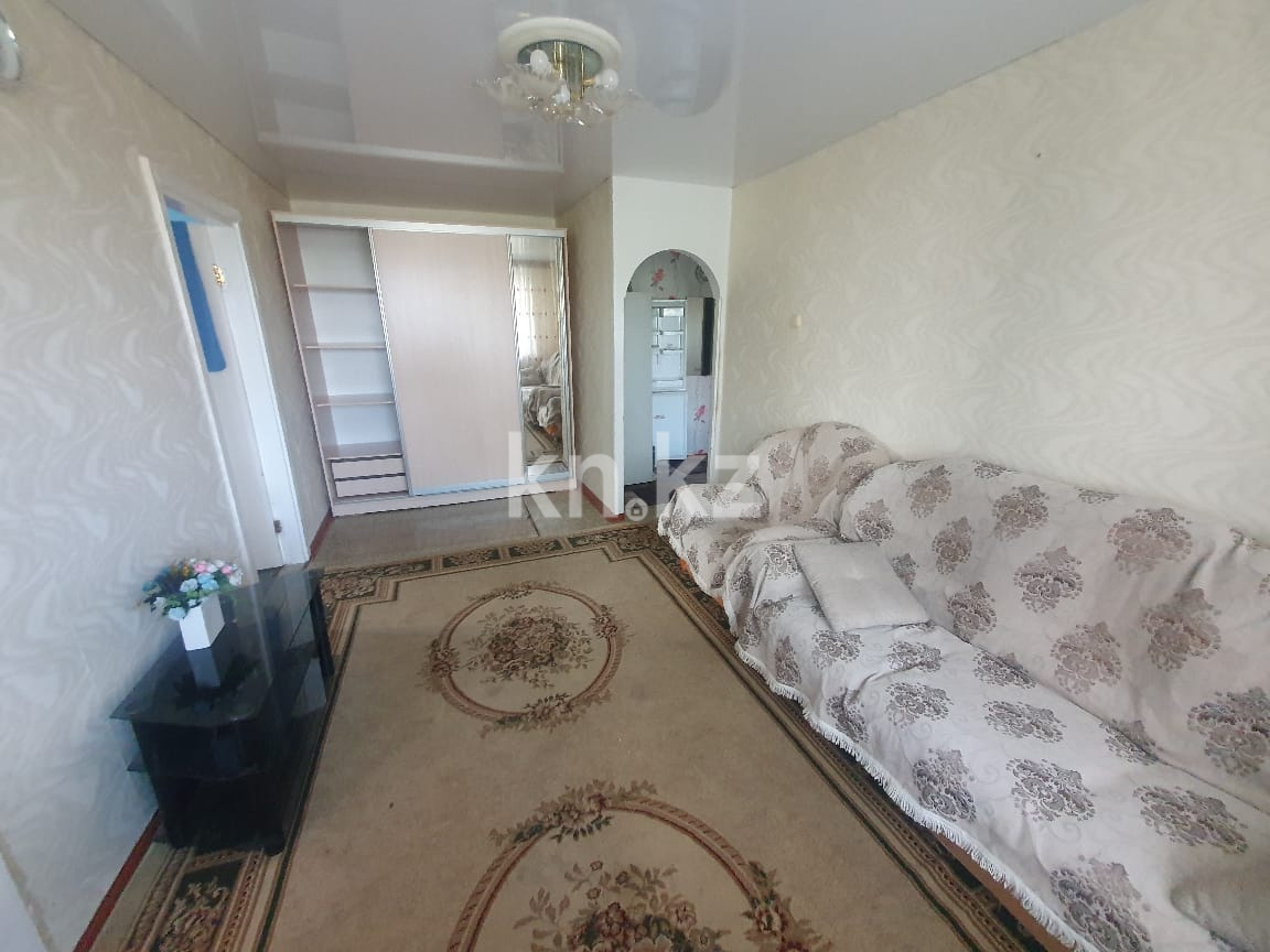 Продажа 3-комнатной квартиры, 49 м² - Продажа трехкомнатных квартир в Караганде - страница 2 фото 1 из 11