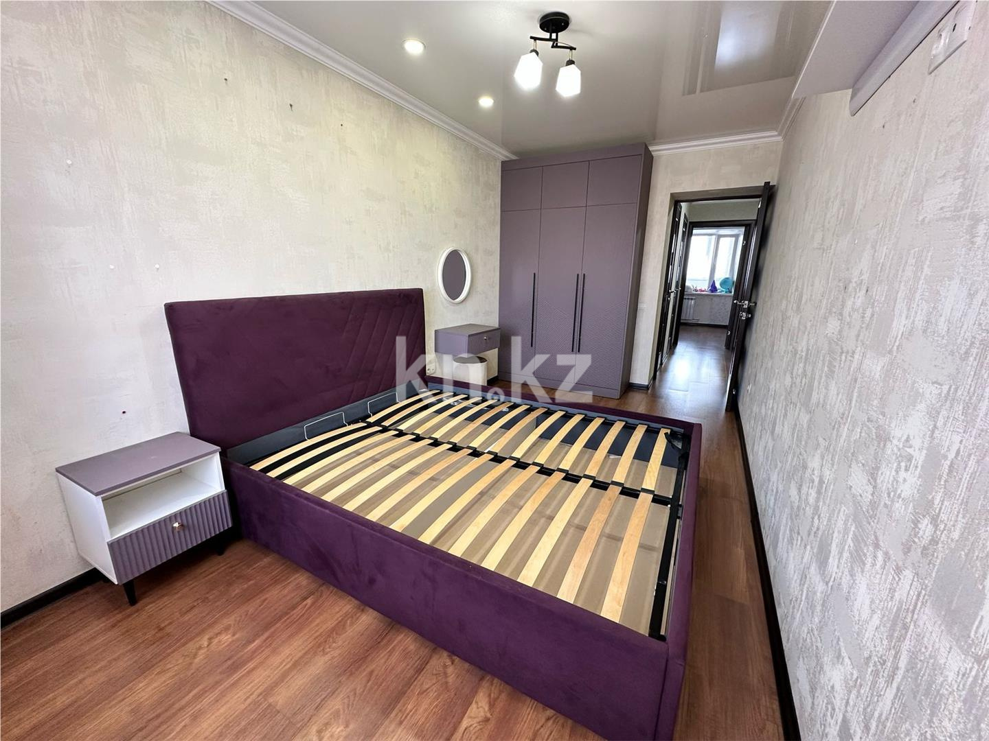 Продажа 3-комнатной квартиры, 64 м², пр. Республики - Продажа  трехкомнатных квартир в Караганде фото 1 из 16