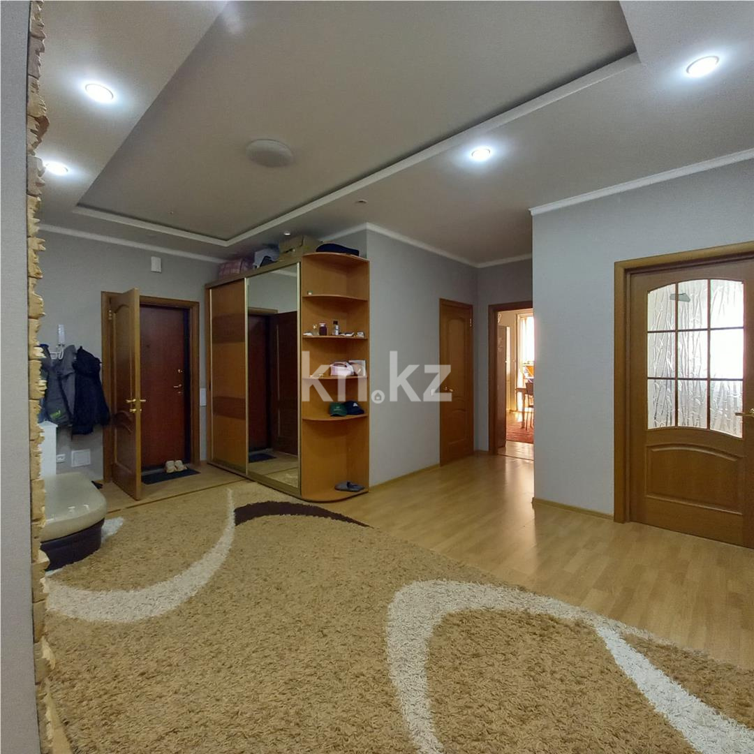 Продажа 3-комнатной квартиры, 120 м², ул. Иманова в Астане - фото 8