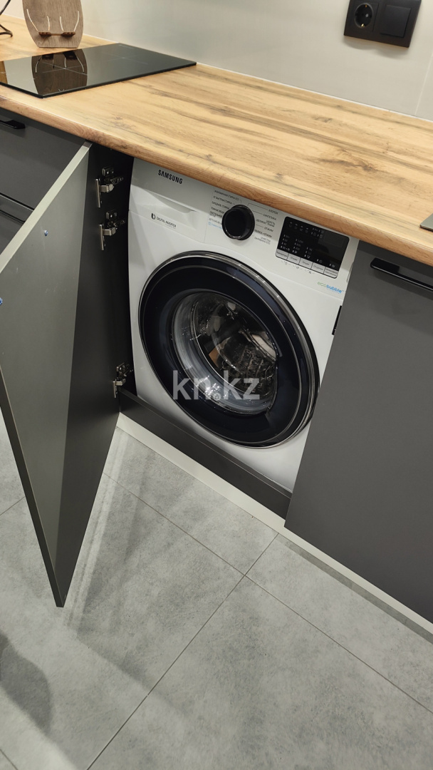 Продажа 1-комнатной квартиры, 40 м², пр. Шахтеров, дом  20/4 - Продажа  однокомнатных квартир в Караганде с фото фото 3 из 13