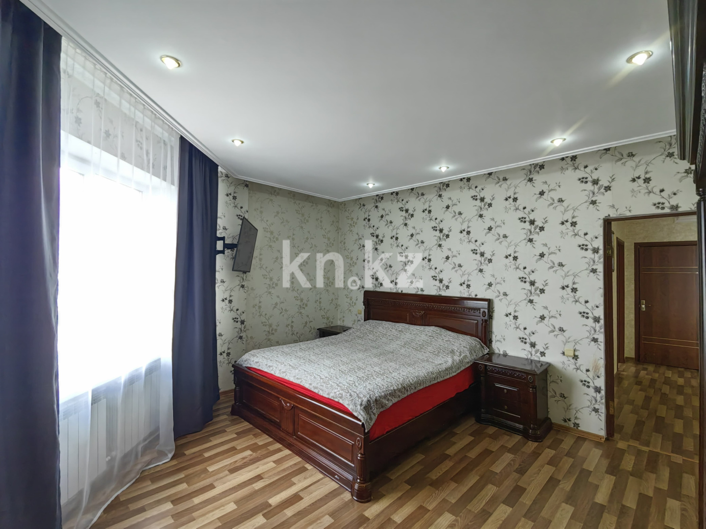 Продажа 4-комнатной квартиры, 122 м², пр. Республики, дом  40 - Продажа  четырехкомнатных квартир в Караганде фото 8 из 32