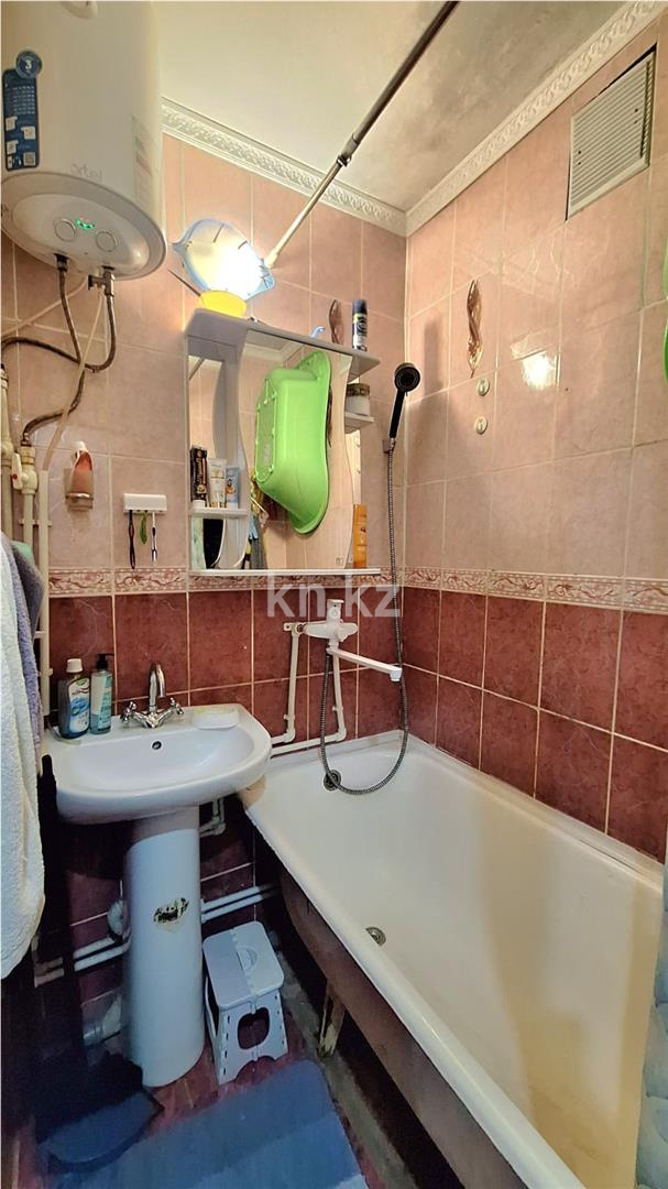 Продажа 4-комнатной квартиры, 61 м², мкр-н 16 - Продажа квартир в Караганде фото 9 из 13