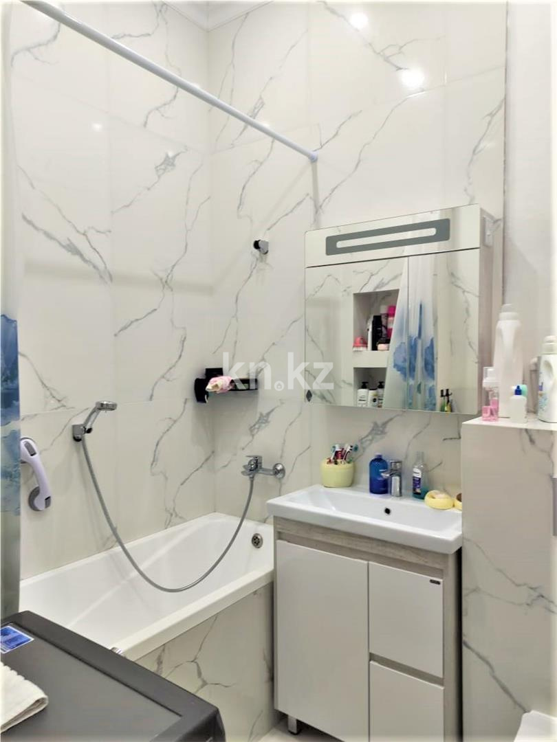 Продажа 3-комнатной квартиры, 75 м², ул. Муканова, дом  41/25 - Продажа  трехкомнатных квартир в Караганде фото 10 из 17