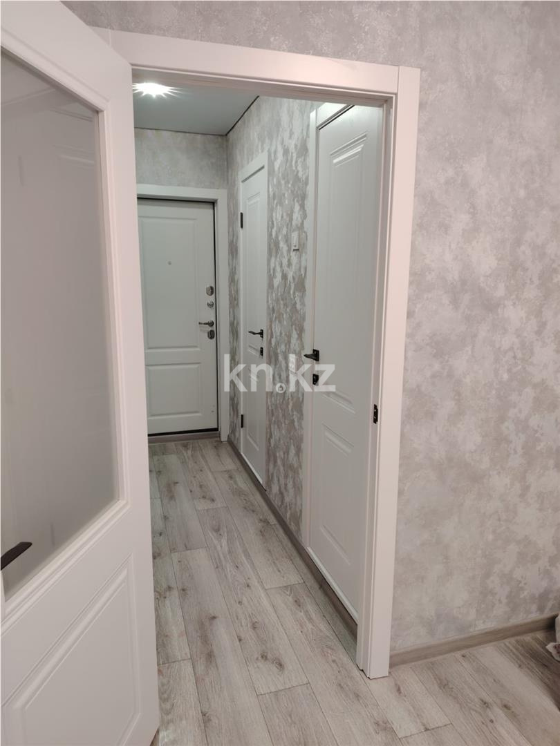 Продажа 1-комнатной квартиры, 38 м² - Продажа однокомнатных квартир в панельном доме в Караганде - страница 3 фото 4 из 10