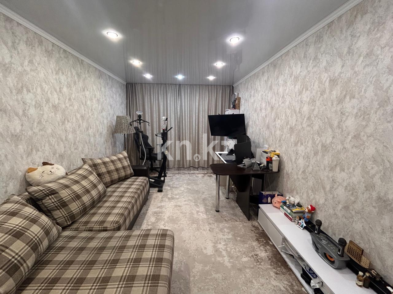 Продажа 1-комнатной квартиры, 30.7 м², мкр. Восток-2 в Караганде - фото 3