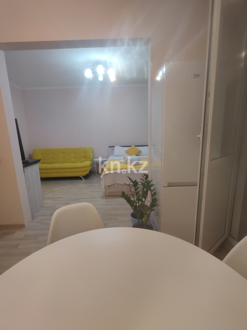 Аренда 1-комнатной квартиры посуточно, 40 м², ул. Сатпаева, дом  90/43 - Центр города - Аренда  однокомнатных квартир посуточно в Алматы фото 12 из 22