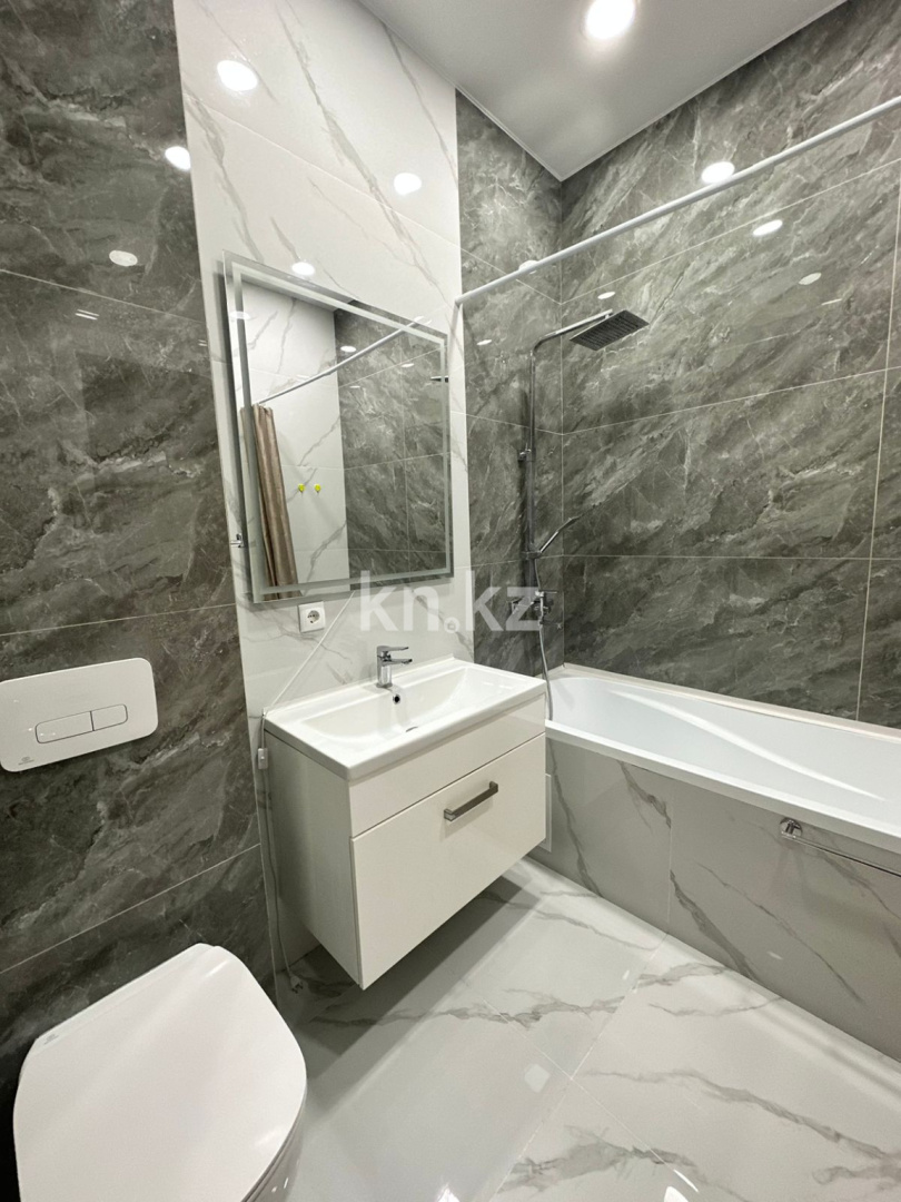 Продажа 3-комнатной квартиры, 83 м², ул. Таттимбета в Караганде - фото 11