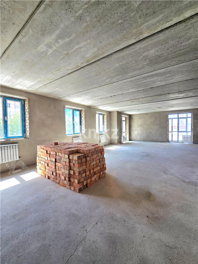 Продажа 4-комнатной квартиры, 90 м² - Недвижимость в Караганде - страница 2 фото 5 из 15