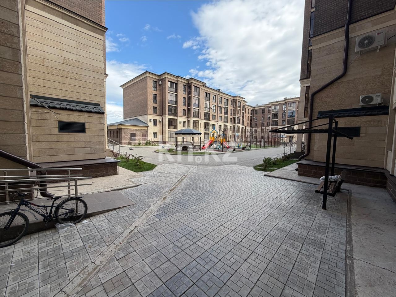 Продажа 4-комнатной квартиры, 118 м² - Продажа недвижимости в Караганде - страница 5 фото 2 из 16