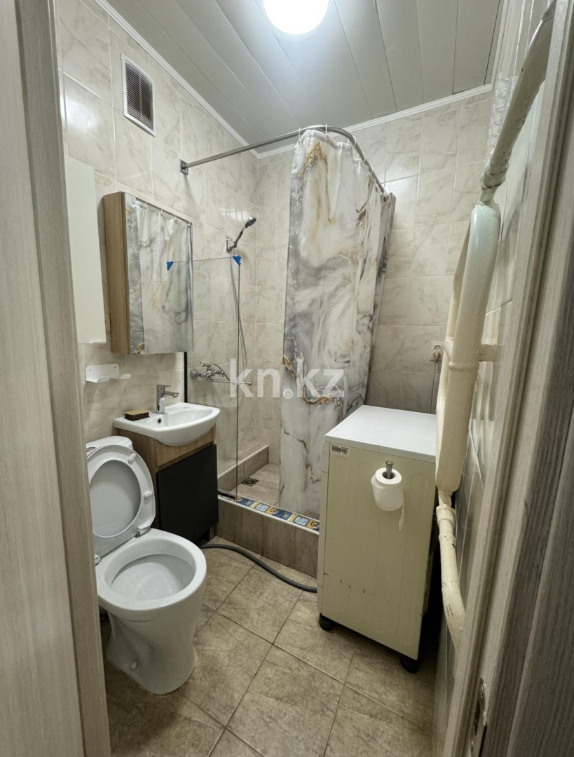 Аренда 1-комнатной квартиры, 32 м², мкр-н Орбита-1, дом  18 - ул. Мустафина - Аренда квартир помесячно в Алматы с фото фото 3 из 3