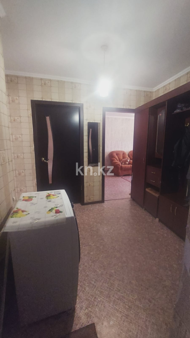 Продажа 4-комнатной квартиры, 76 м², 1 кв-л, дом  14 в Караганде - фото 15