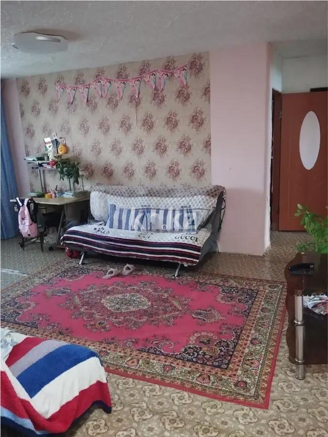 Продажа 3-комнатной квартиры, 56 м², мкр-н 13, дом  17 в Караганде