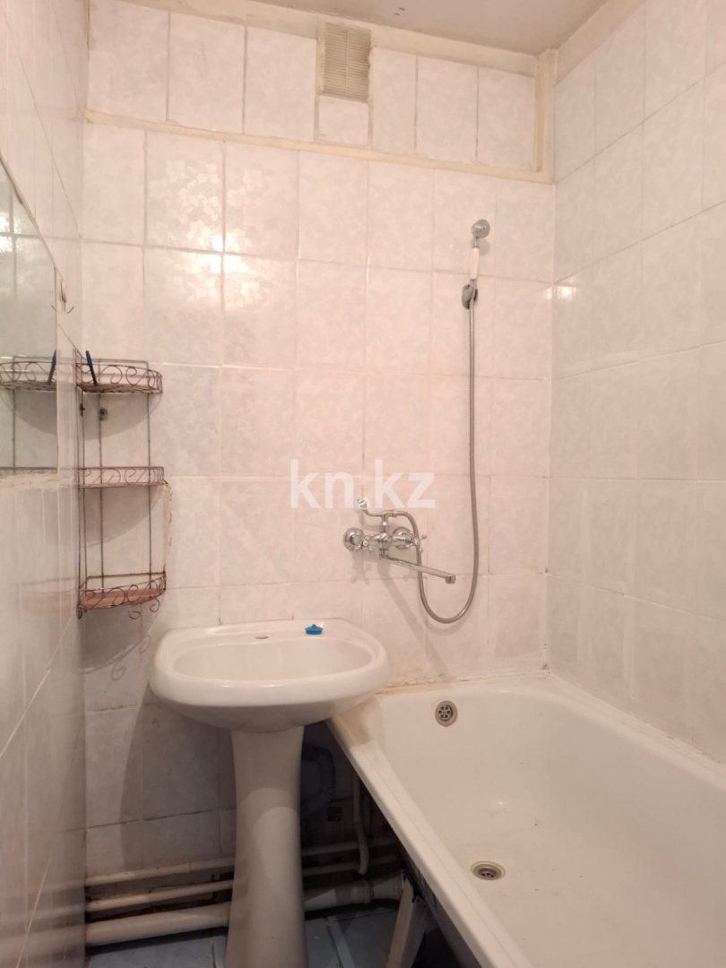 Продажа 3-комнатной квартиры, 59.5 м² - Продажа трехкомнатных квартир в Усть-Каменогорске фото 14 из 16