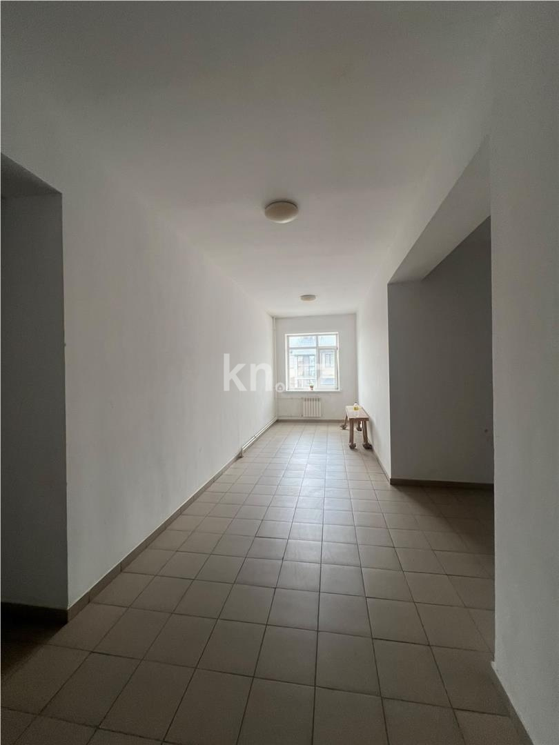 Продажа 3-комнатной квартиры, 75 м² - Продажа квартир в кирпичном доме в Караганде - страница 2 фото 19 из 22
