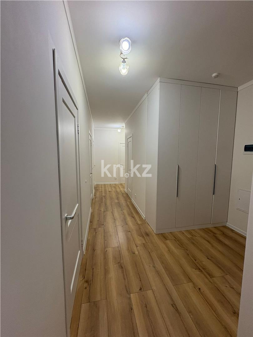 Продажа 3-комнатной квартиры, 90 м², ул. Баглановой в Астане - фото 11