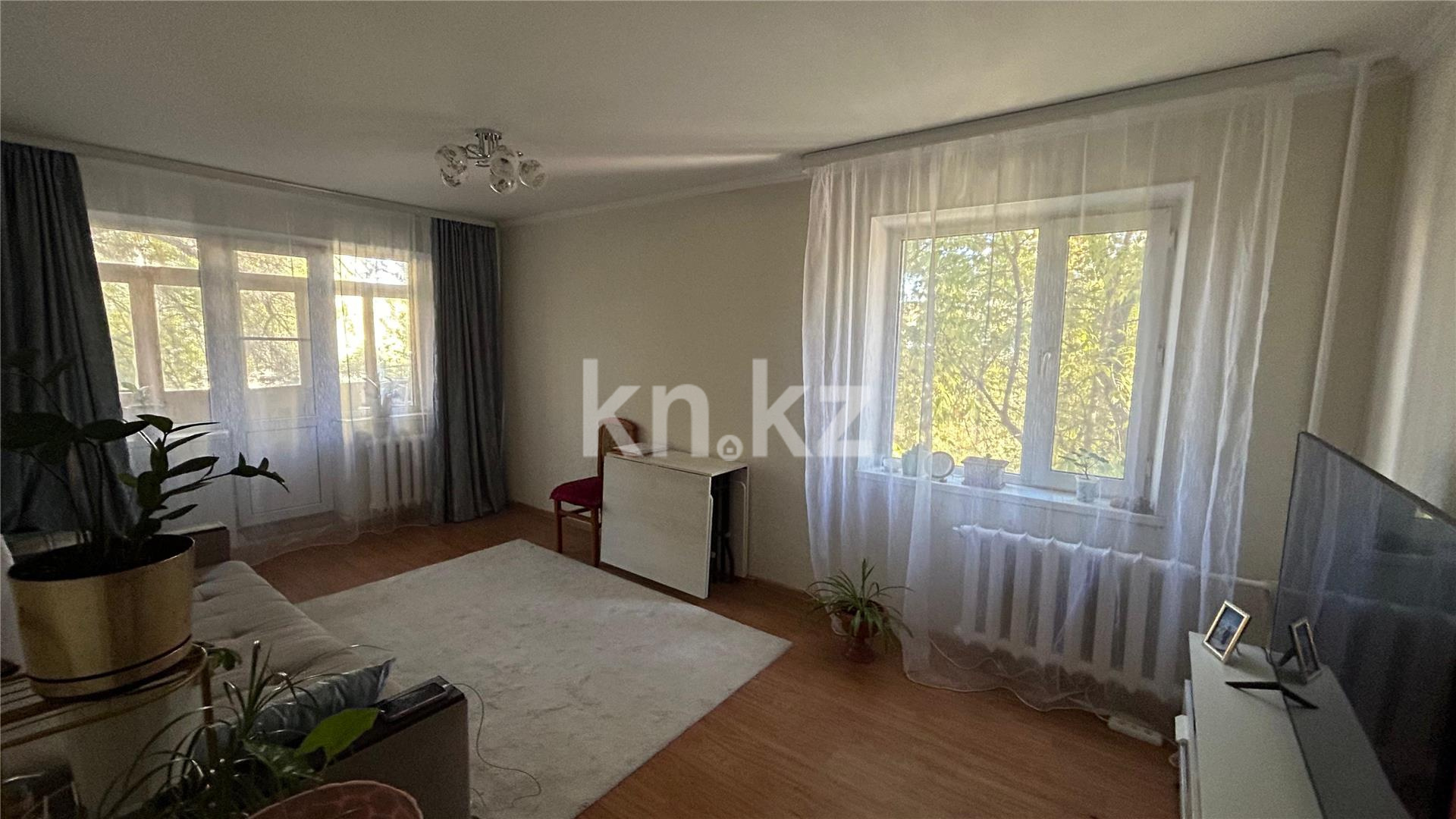 Продажа 2-комнатной квартиры, 43.6 м², ул. Алиханова - Продажа  двухкомнатных квартир в Караганде фото 2 из 8
