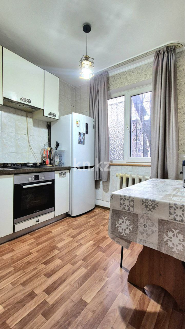 Продажа 3-комнатной квартиры, 57.5 м², 2 мкр., дом  36 - Продажа квартир в Алматы с фото фото 9 из 19