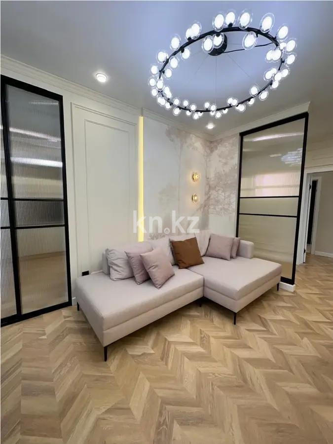 Продажа 4-комнатной квартиры, 100 м², ул. Халиуллина, дом  140/5 - Продажа квартир в Алматы фото 1 из 5