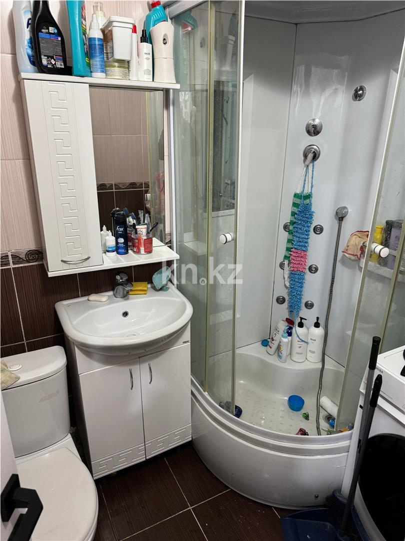 Продажа 3-комнатной квартиры, 47 м², мкр-н 22 в Караганде - фото 10