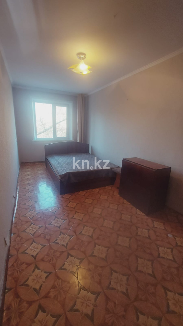 Продажа 4-комнатной квартиры, 76 м², 1 кв-л, дом  14 в Караганде - фото 3