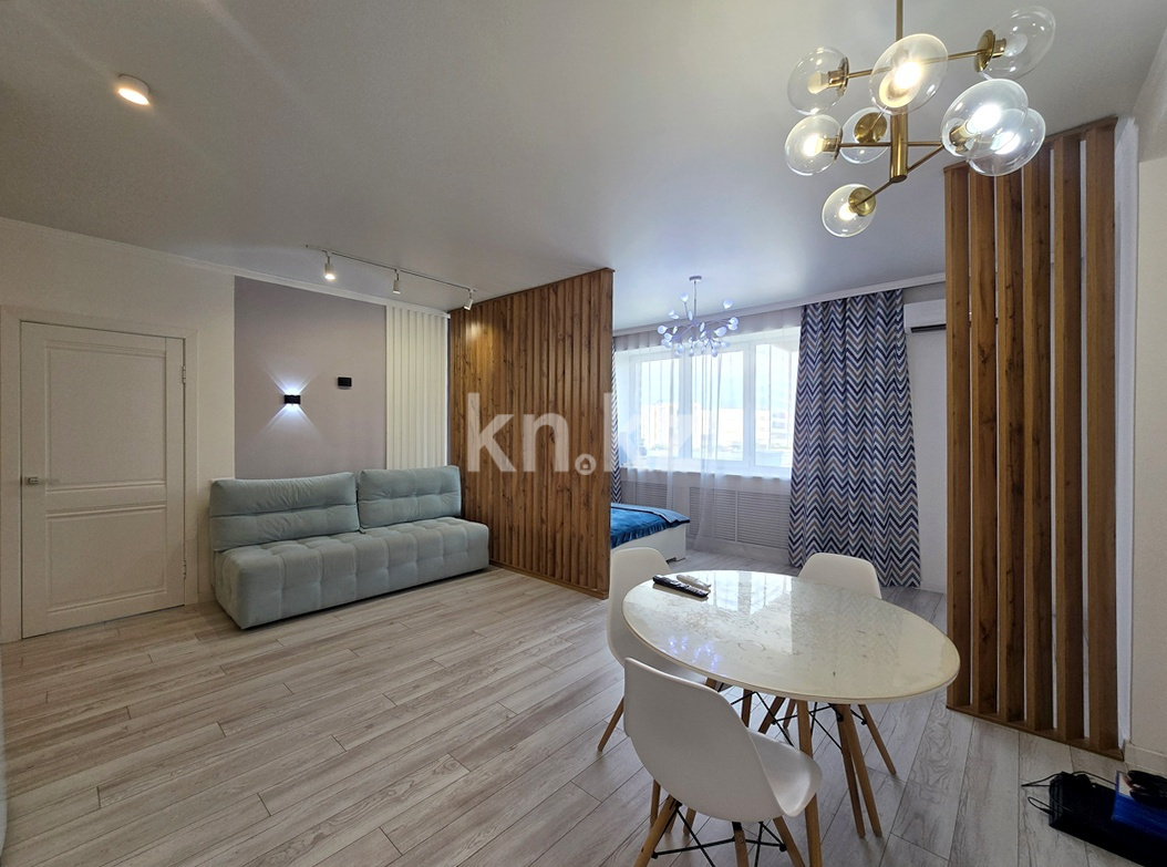 Продажа 2-комнатной квартиры, 65 м², ул. Толе би, дом  286\1 в Алматы - фото 2