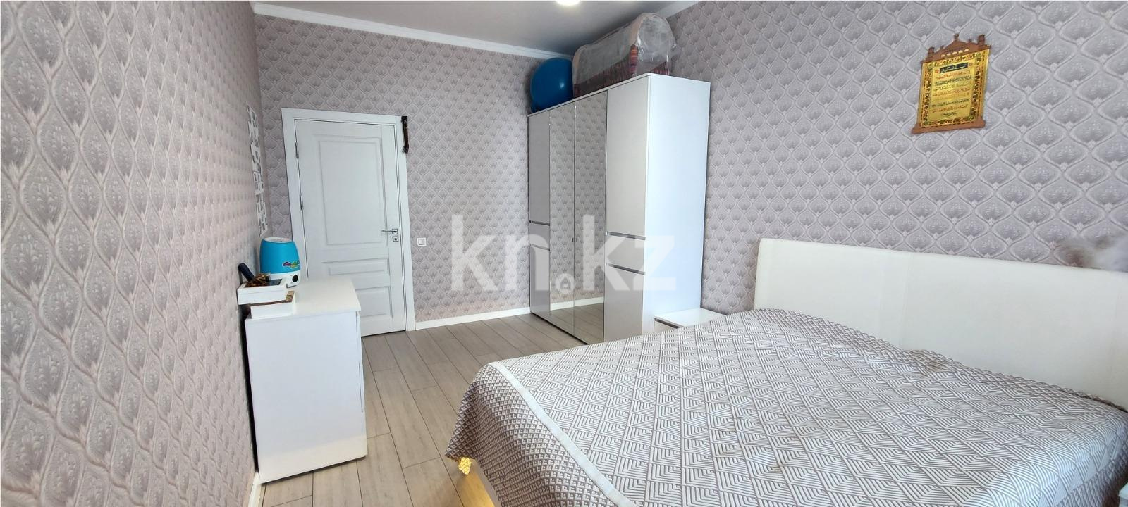 Продажа 3-комнатной квартиры, 92 м², пр. Шахтеров в Караганде - фото 2