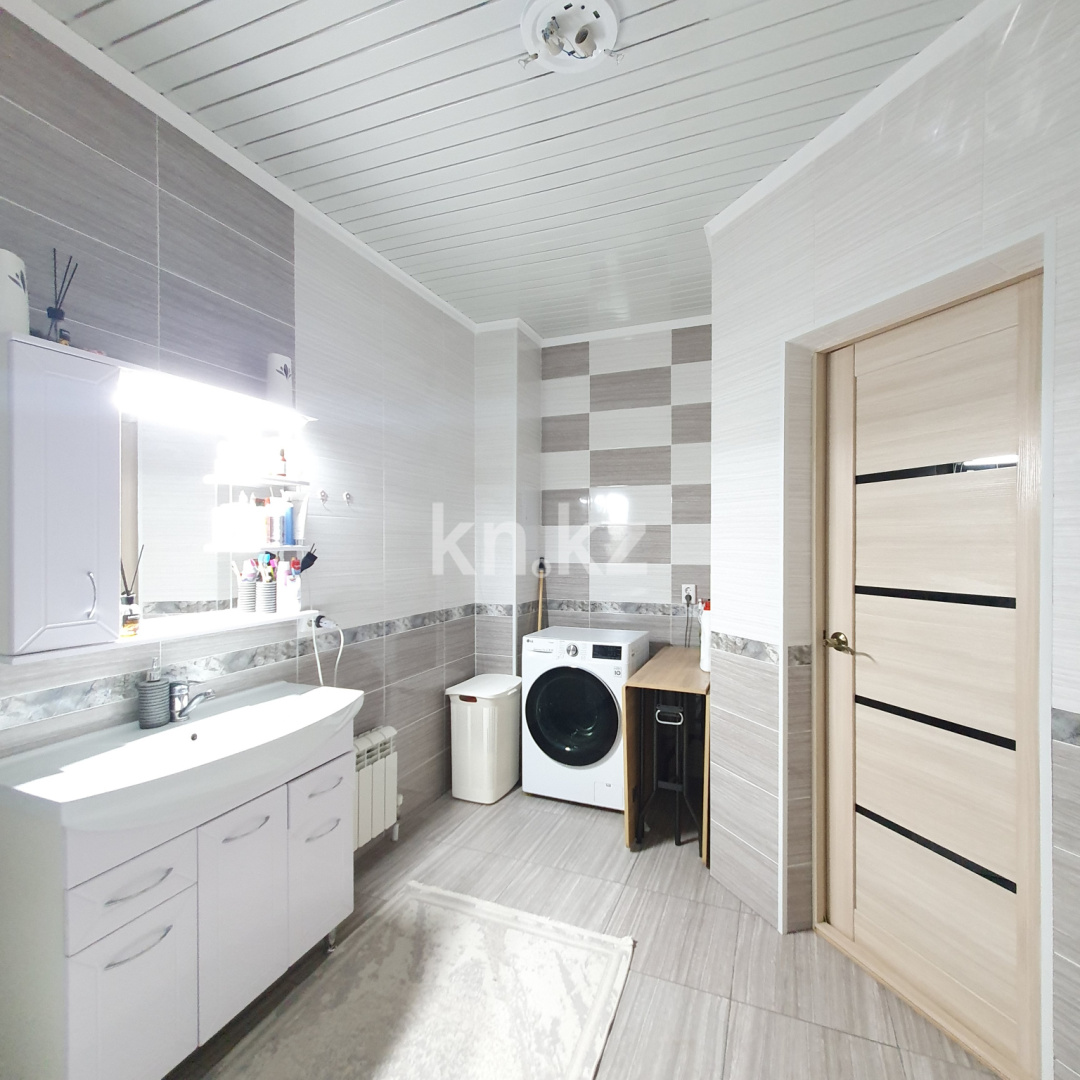 Продажа 2-комнатной квартиры, 82.7 м² в Актобе - фото 21